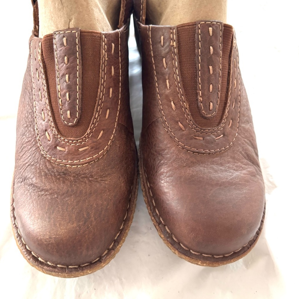 Clarks Artisan Trapelo Brown Leather Clog SZ 7 M NWOT only tried on - Picture 10 of 13